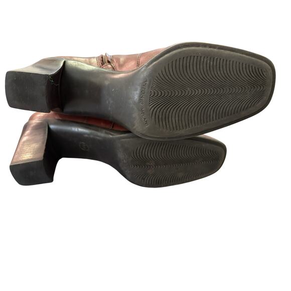 Antonio Melani Brown Leather Ankle Boots Heel Side Zip 8.5M DarkAcademia FLAW - Picture 3 of 11